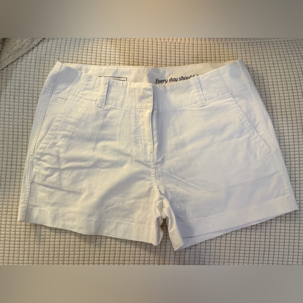 Vineyard Vines 3.5” Chino Shorts | Size 4